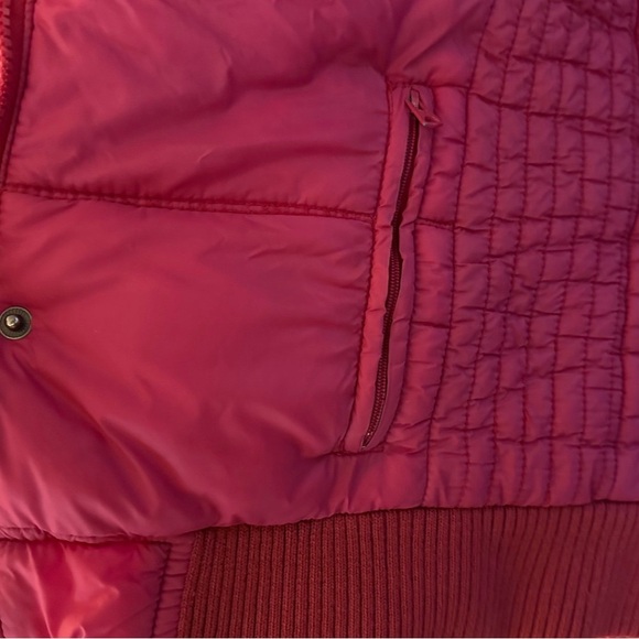 American Eagle Pink Puffer Jacket- Large women’s - Picture 8 of 10